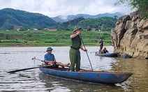 5 học sinh rủ nhau tắm sông Hồng, 1 em chết đuối, 1 em mất tích