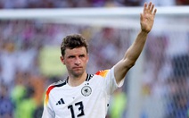 Thomas Muller giã từ tuyển Đức