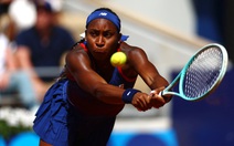 Olympic Paris 2024 ngày 30-7: Tay vợt Mỹ Coco Gauff bất ngờ bị loại