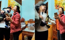 Cả nhà vỡ òa hạnh phúc khi con trai ở Nhật bí mật về quê ăn Tết