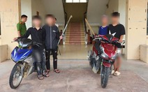 Bốn thanh niên truy đuổi đánh người và gây tai nạn làm bé 6 tuổi tử vong thương tâm