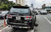 Xe vỡ nát 2 lốp chạy ngược chiều ở đường trên cao: Tài xế nồng độ cồn gấp 3 lần 'kịch khung'