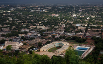 Mali đáp trả Mỹ, yêu cầu người Mỹ phải cọc 10.000 USD để xin visa vào Mali