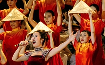 'Dưới ánh sáng quang vinh' mừng thành công Đại hội đại biểu Đảng bộ TP.HCM lần I