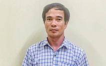 Tạm giữ người đàn ông cầm bút đòi 'chọc vào mặt' nữ bác sĩ