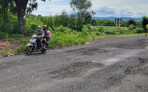 Vụ đường vừa sửa xong đã sụt lún, đầy ổ gà: Tỉnh Gia Lai chỉ đạo kiểm tra