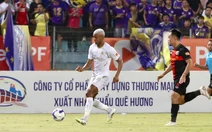 Hà Nội - Ninh Bình (hiệp 1) 0-0: Văn Lâm xuất sắc cứu thua