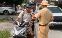 Cảnh sát giao thông toàn quốc bắt đầu đợt cao điểm kiểm soát nồng độ cồn