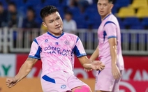 Quang Hải sốc, Nguyễn Filip bị đánh bại trên sân Vinh