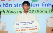 Trường đại học Khánh Hòa miễn học phí bậc đại học cho 'đứa trẻ bị bỏ rơi được linh mục nhặt nuôi'