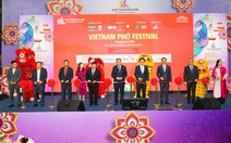 Quốc vụ khanh Bộ Quốc phòng Singapore: Chuyến đi chưa trọn vẹn nếu tôi chưa thưởng thức tô phở ngon