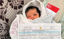 Em bé sinh ở Gaza được đặt tên Singapore