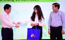 Nữ sinh Cà Mau mỗi ngày chỉ một bữa cơm được ký túc xá Cỏ May hỗ trợ học phí, ăn ở, sinh hoạt phí