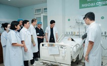 Chi tiết hành động của các nữ điều dưỡng giành bệnh nhi từ tay kẻ cầm dao truy sát