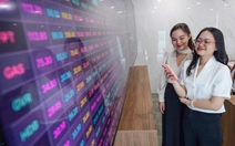 Cổ phiếu chứng khoán giảm mạnh, khối ngoại bán ròng vượt 111.000 tỉ đồng từ đầu năm