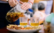 Trà đẹp da, thải độc bán tràn lan: Hiệu quả mức nào?