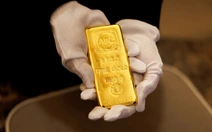 Giá vàng tăng, lương thưởng chuyên gia giao dịch vàng cũng 'đỉnh nóc'