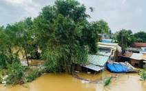 Sáng 28-10: Lũ ngập nhà dân Hội An hơn 2m, người dân thốt lên 'quá khiếp'