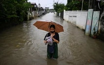 Cuộc sống của người dân Philippines đảo lộn vì bão Matmo