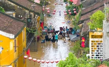Chính quyền Hội An nói 'phố cổ sẽ đón khách vài ngày tới' sau trận lũ lịch sử