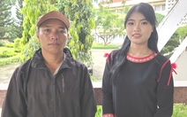 Chở con đến trễ, người cha 1 mình nuôi 4 con lo lắng lắm: Con được học bổng, tôi làm mướn không uổng