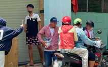 Phát nón bảo hiểm in quảng cáo cờ bạc online, cơ quan chức năng cần truy tìm và xử lý nghiêm