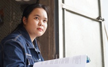 Bà nội kế đi xe lăn nuôi cháu chồng mồ côi, nữ sinh Tây Bắc rửa chén thuê kiếm tiền từ lớp 7