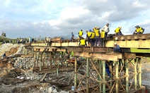 Khắc phục xong sự cố 'hổng chân' do bão Kalmaegi, đường sắt Bắc - Nam thông suốt trở lại