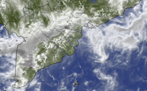 Nhiều hình thái thời tiết tranh chấp, trung tâm TP.HCM dự báo mưa dông kèm gió giật