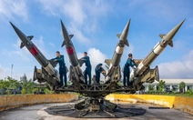 Học tập và làm theo tư tưởng, đạo đức, phong cách Hồ Chí Minh qua ảnh