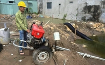 Huy động máy bơm chống ngập cho khu dân cư ở xã Vĩnh Lộc, TP.HCM