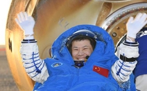 Rác vũ trụ làm hỏng tàu Thần Châu 20, phi hành đoàn Trung Quốc phải đổi tàu về Trái đất