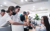 Nhiều thủ tục hành chính ở Hà Nội được tiếp nhận không phụ thuộc địa giới hành chính