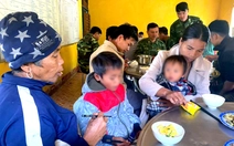 Hai con của nạn nhân vụ sạt lở vùi 3 người ở Đà Nẵng được bộ đội nhận nuôi