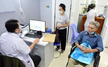 Người trên 65 tuổi đã mua bảo hiểm y tế có được hoàn lại tiền?