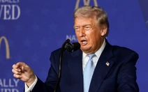 Khảo sát mới nhất: Tỉ lệ ủng hộ ông Trump xuống thấp