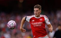 Chân sút số 1 Arsenal được khuyên nên giảm cân vì... quá nặng