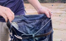 Tìm thấy quần và khóa xe của tài xế mất tích do lũ cuốn ở Quảng Trị