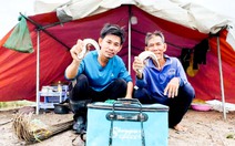 Chạy vỏ lãi băng đồng nước nổi, dân An Giang cắm câu dính cá lóc đồng bự, ú mềm thấy mê