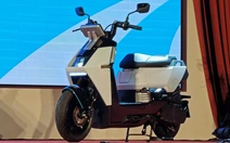 Xe máy điện đầy pin có thể chạy một mạch Hà Nội - Nghệ An, không cần sạc vẫn có điện chạy tiếp