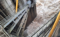 Thủy điện Sông Ba Hạ xả lũ tương đương 30 lần lưu lượng chạy máy, tiêu thụ điện vẫn ở mức thấp