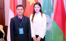 Lại Lý Huynh 'song kiếm hợp bích' với nữ kỳ thủ xinh đẹp của Trung Quốc