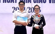 Vợ cố giáo sư Đặng Lương Mô tặng học bổng ‘thắp lửa’ đam mê khoa học cho sinh viên Bách khoa