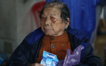 Cụ bà 85 tuổi vùng lũ Bắc Nha Trang: 'Lũ lên rất nhanh, tài sản bị cuốn trôi hết rồi'