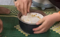 Cả nhà vã mồ hôi với chiếc đĩa 'cứng đầu'