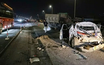 Ô tô con biến dạng sau vụ 5 xe tông liên hoàn, 2 người nhập viện