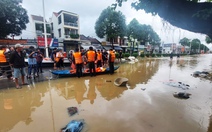 Khánh Hòa hỗ trợ gia đình có người chết, người bị thương do lũ lụt thế nào?