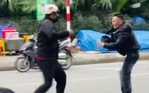 Nam thanh niên 20 tuổi đánh người bất tỉnh sau va chạm giao thông