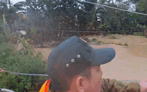 Tấm lòng bà con gửi về vùng lũ: Ai cũng muốn chung tay san sẻ