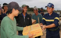 Công an TP.HCM chi viện tỉnh Đắk Lắk, hỗ trợ công tác cứu hộ, dọn dẹp sau lũ